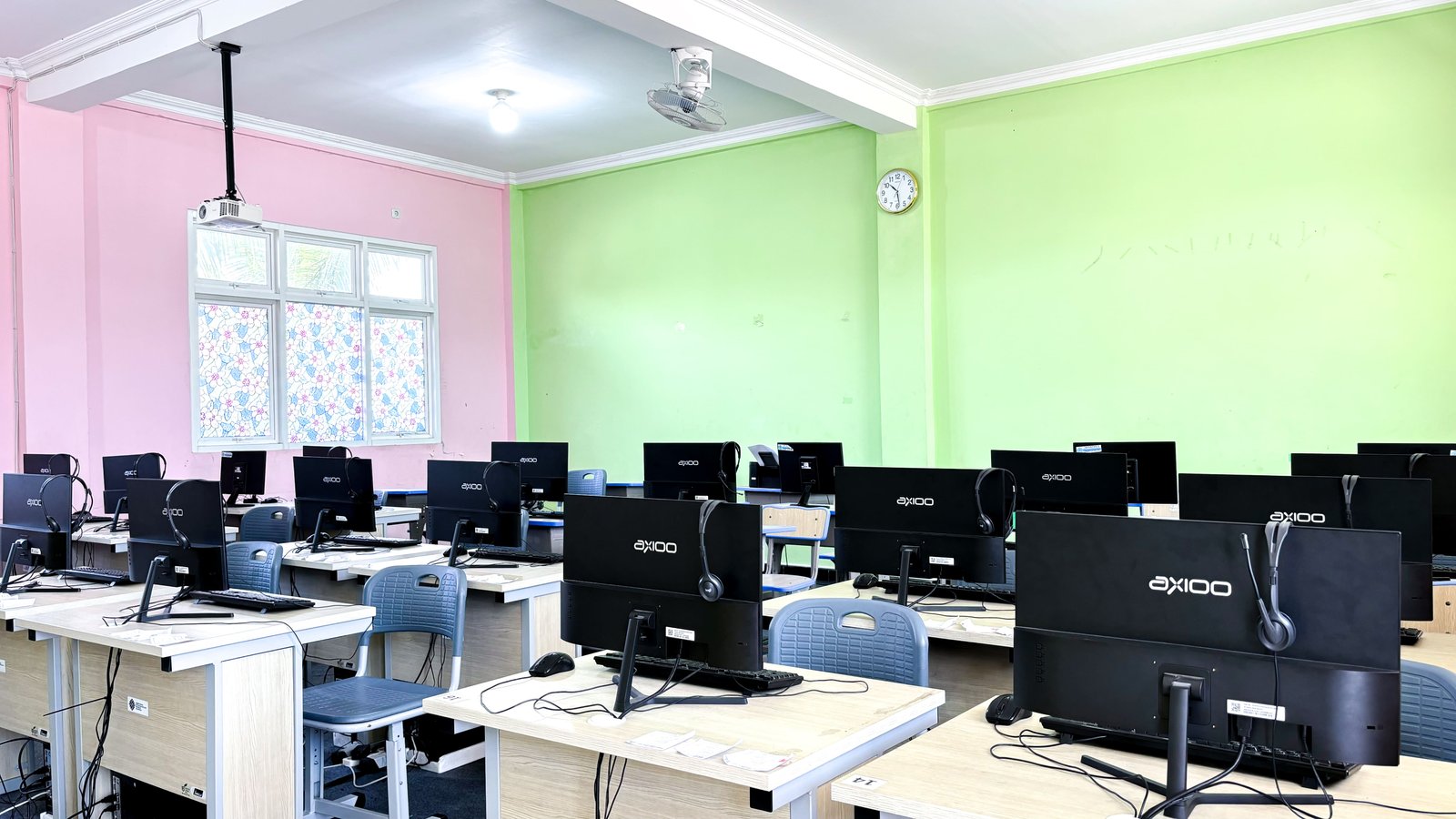 Lab Komputer x Mubosta Dev