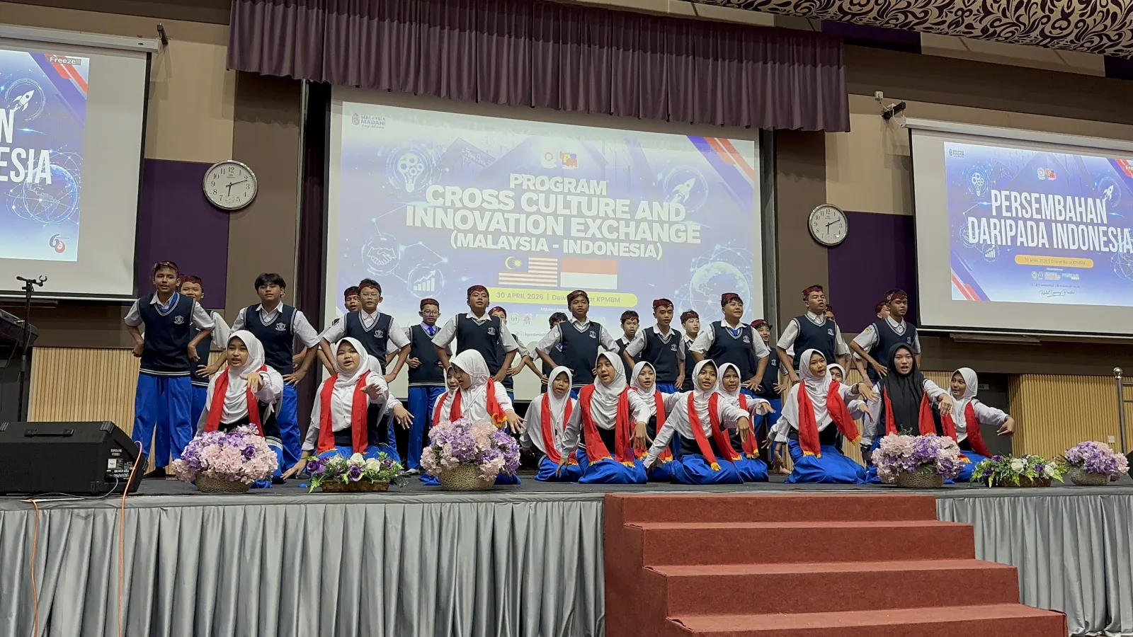 Bakti Sosial Santri untuk Masyarakat Sekitar